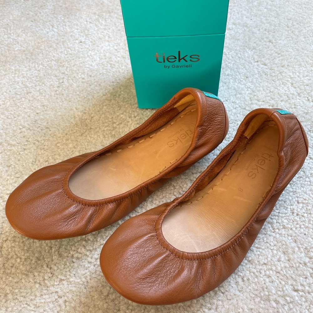 Tieks flats